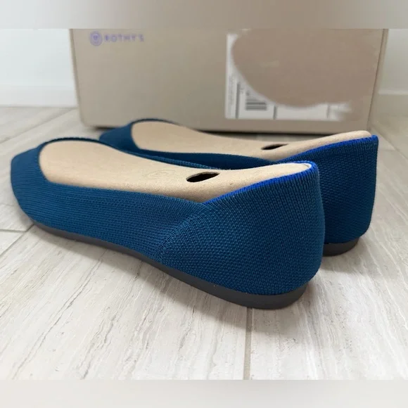 Rothy's Point Flats in Poseidon Blue, size 8.5 - Picture 3 of 7